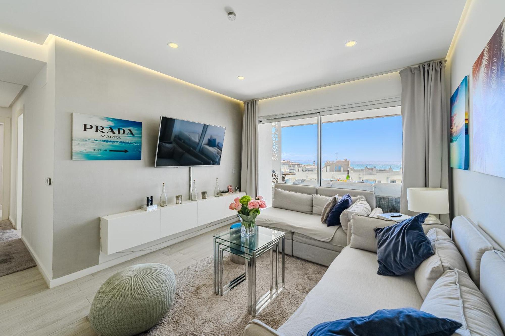 Apartment Blue Gold Escape In Ocean Garden
